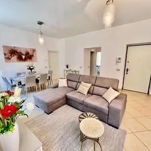 Divina Luxury With Jacuzzi Near The Côme