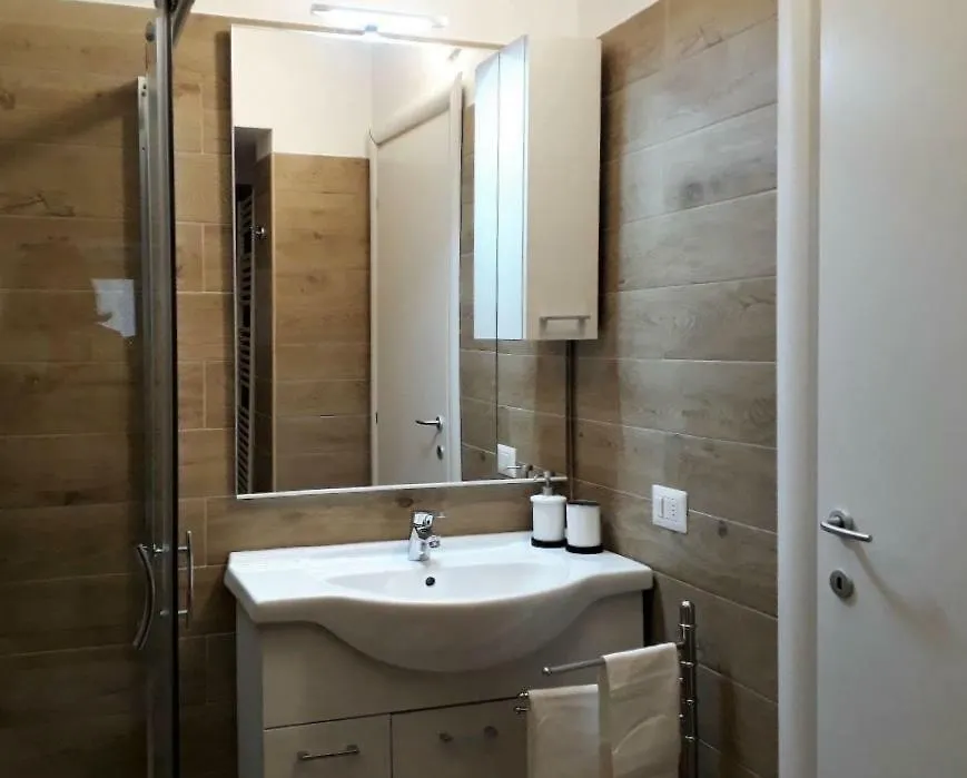 Quiet And Charming Apartment In The Centre With Air Conditioned Como Włochy